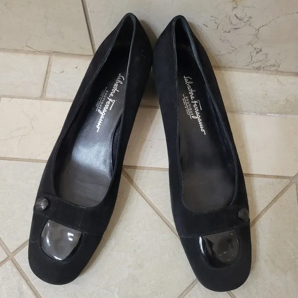 Salvatore Ferragamo Boutique Daria Suede Low Heel Size 11.