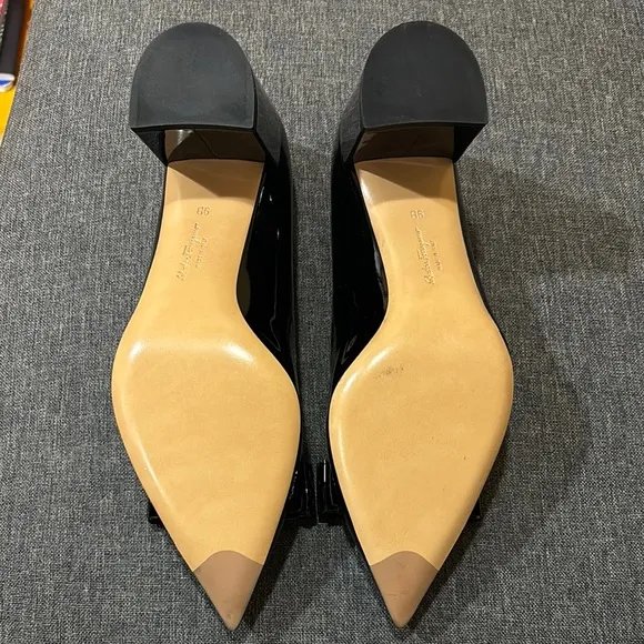 Salvatore Ferragamo Elegant Black Women's Shoes with Bow Detail