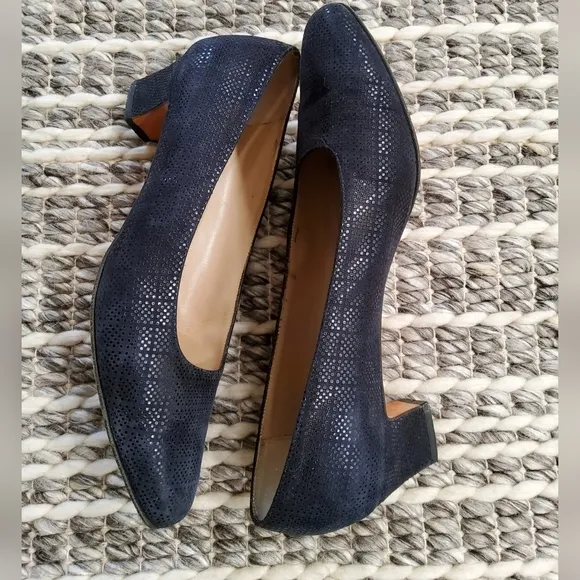 Salvatore Ferragamo Low Heels Shoes Size 9,5