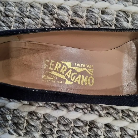 Salvatore Ferragamo Low Heels Shoes Size 9,5
