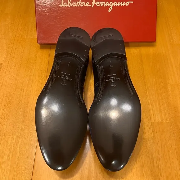 Salvatore Ferragamo Lucas, navy blue, size 13D, never worn