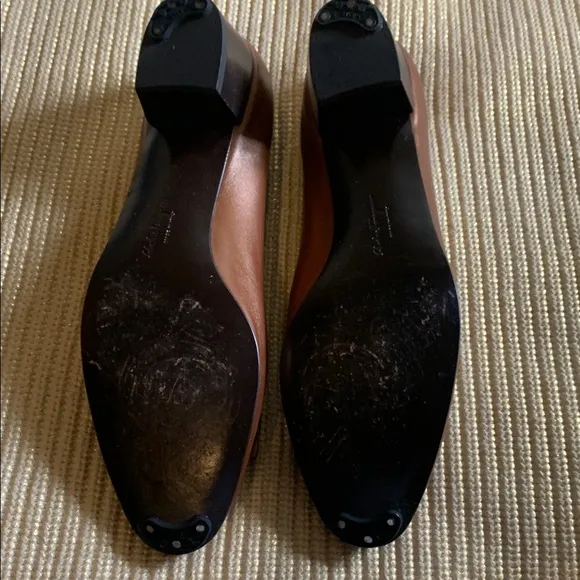 Salvatore Ferragamo  VARA. Women's Brown Leather Shoes