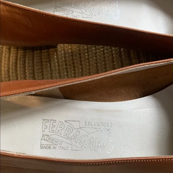 Salvatore Ferragamo  VARA. Women's Brown Leather Shoes