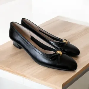 Salvatore Ferragamo Women's Black Leather Shoes size 8 AAAA new