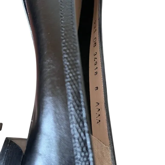 Salvatore Ferragamo Women's Black Leather Shoes size 8 AAAA new