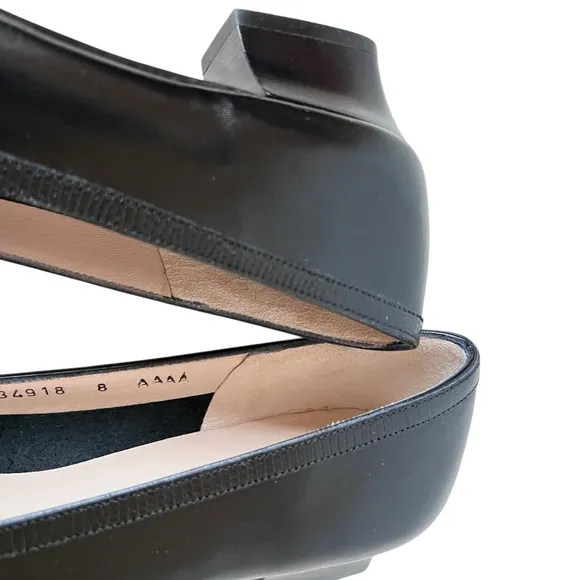 Salvatore Ferragamo Women's Black Leather Shoes size 8 AAAA new