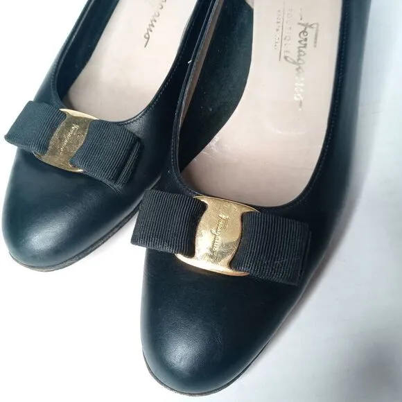 Salvatore Ferragamo black leather vara bow shoes