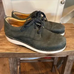 SAMUEL HUBBARD olive green gray nubuck Leather Oxfords Sz 9 vibram shoes