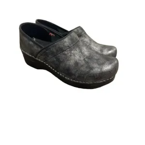 Sanita Danish Signature Medical Professional Clog Metallic Pewter Sz 38