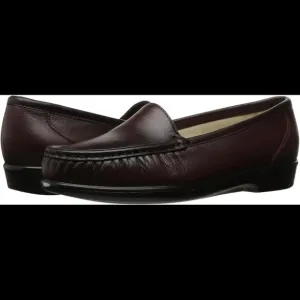SAS NEW Size 9 Antique Wine Leather Simplify Loafer