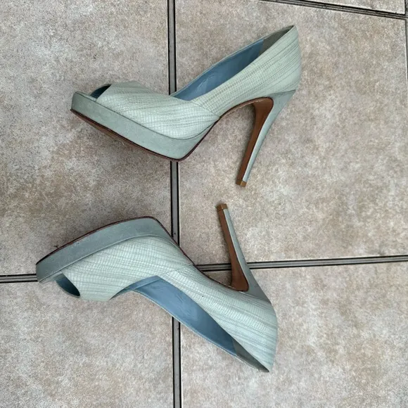 Schutz leather shoes size 7