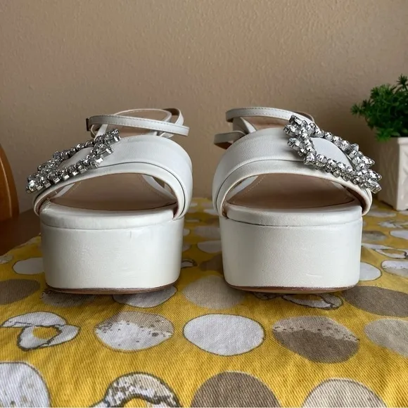 Schutz Nates Nappa leather platform heels with rhinestone buckle size 8B