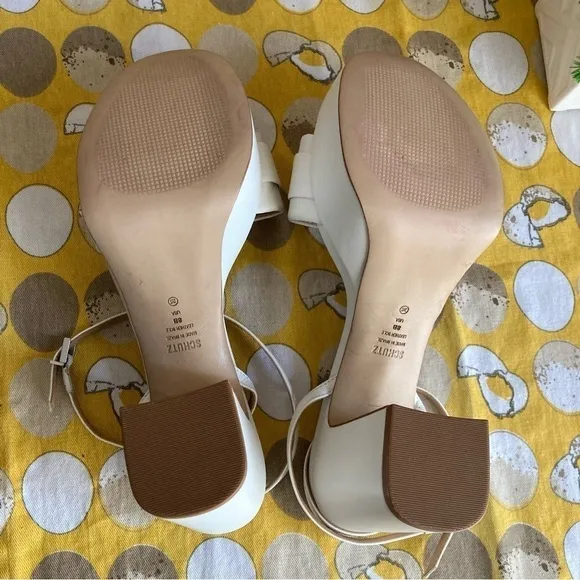 Schutz Nates Nappa leather platform heels with rhinestone buckle size 8B