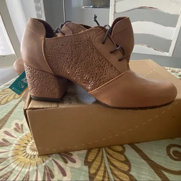 Sergio Tomani Elida Chunky Heel Shoes NEW 38 7.5