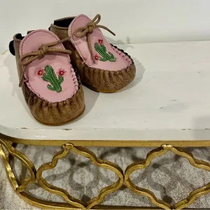 SHYANNE INFANT GIRL CACTUS MOC SHOES - MOC TOE Size 3 NWOT
