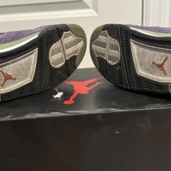 Size 11.5 W - Jordan 4 Retro Canyon Purple