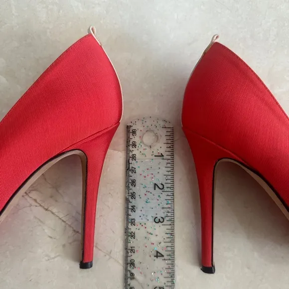 SJP coral 39/5 Pointed Toe Women's Shoes with Stones