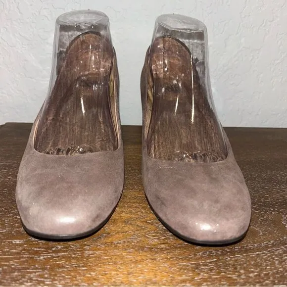 Sofft Lana Metallic Bronze Closed Toe Round Pump Block Heel Shoes