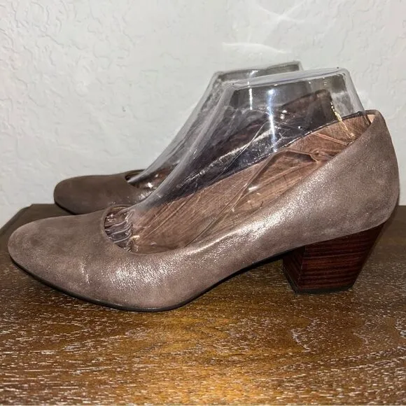 Sofft Lana Metallic Bronze Closed Toe Round Pump Block Heel Shoes