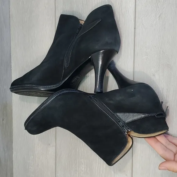 Sofft Womens Suede Comfort Heels Ankle Boots shoes sz 8M