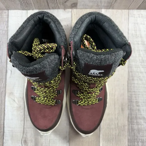 Sorel Kinetic Breakthru Conquest Womens 7 Sneaker Boots Bootie Waterproof Maroon