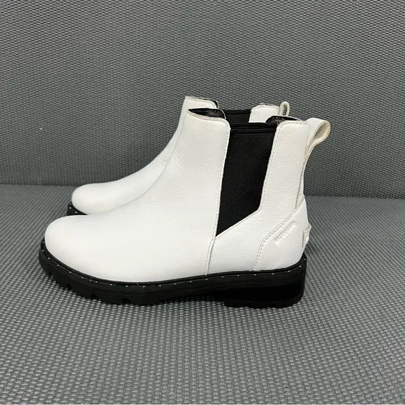 Sorel‎ Lennox White Leather Chelsea Ankle Boots Slip Ons Womens Size 7