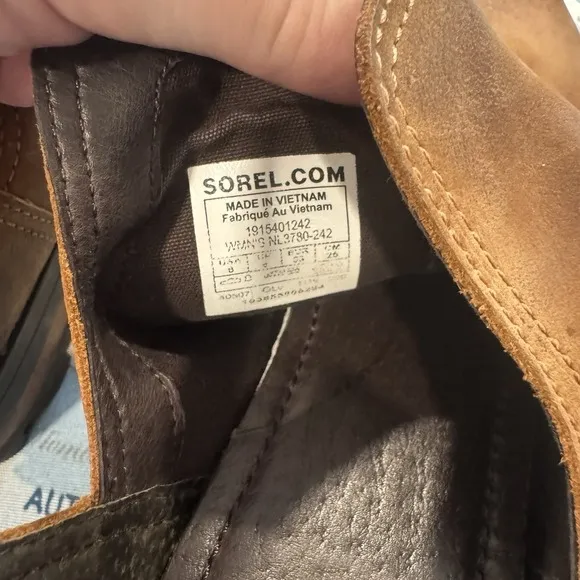 Sorel Lolla II Bootie Shoes Brown Leather Cut Out 1.5 inch Heel NL3780-242 Sz 8