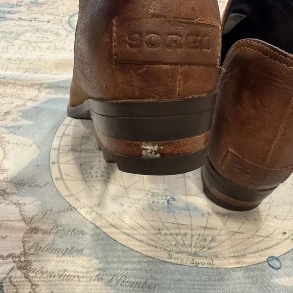 Sorel Lolla II Bootie Shoes Brown Leather Cut Out 1.5 inch Heel NL3780-242 Sz 8