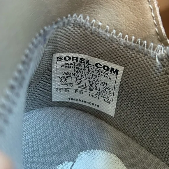 SOREL Out n About Pull On Wedge Shoes Waterproof Grey Suede Women's Size US 8.5