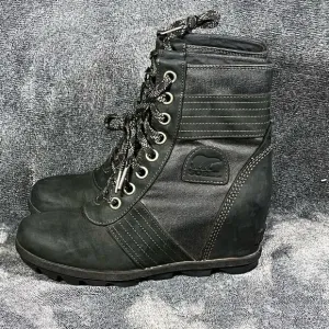 Sorel Womens Lexie Wedge Leather Boot  Black size 9.5