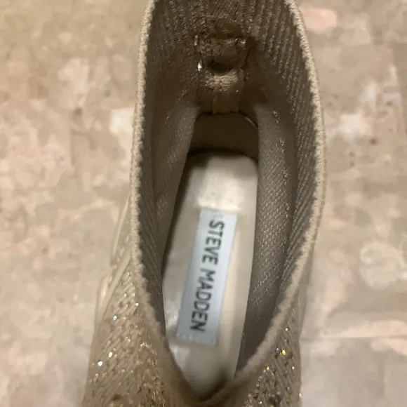Steve Madden Elegant Beige Rhinestone Women's Shoes