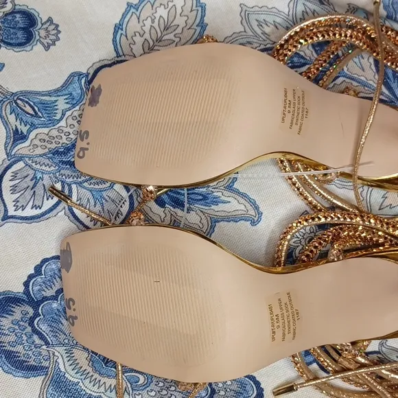 Steve Madden Uplift Gold Rhinestone lace up high heel Sandals Size 9 New