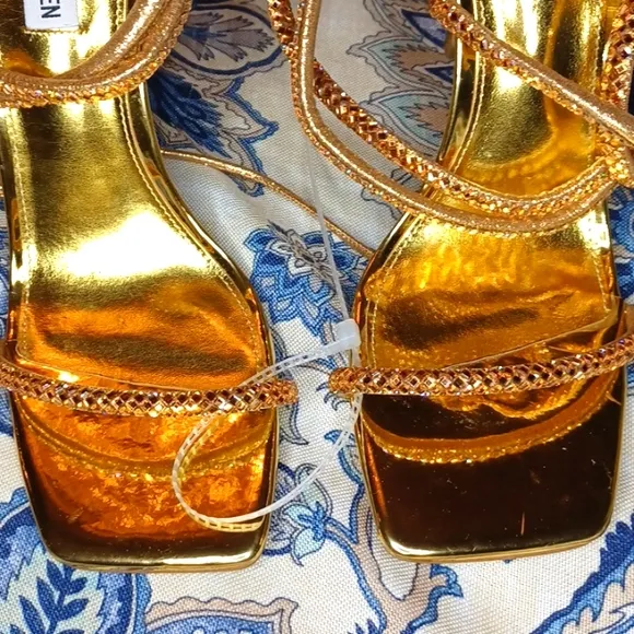 Steve Madden Uplift Gold Rhinestone lace up high heel Sandals Size 9 New