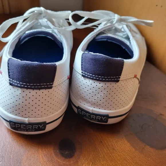 Striper by Sperry 5.5