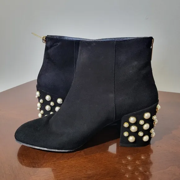 Stuart Weitzman Black Suede Bacari Ankle Boots with Pearl Embellished Heel 5.5 M
