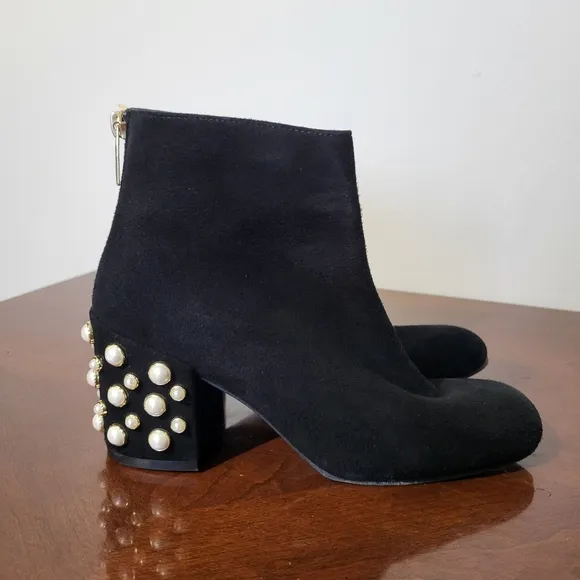 Stuart Weitzman Black Suede Bacari Ankle Boots with Pearl Embellished Heel 5.5 M