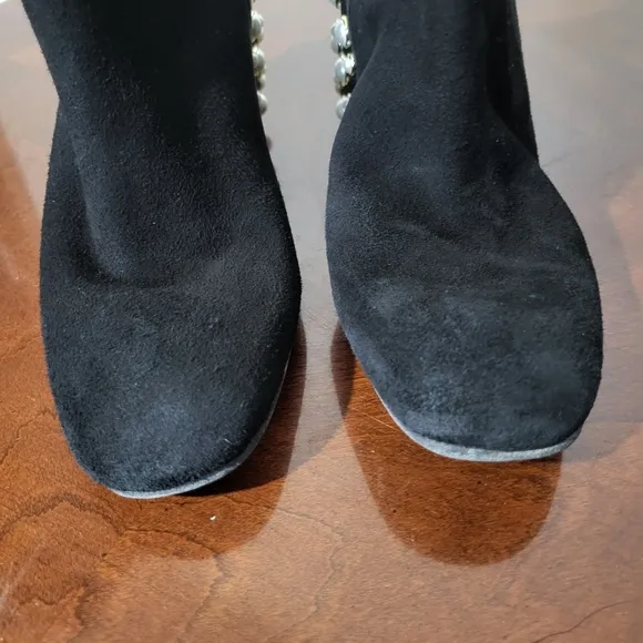 Stuart Weitzman Black Suede Bacari Ankle Boots with Pearl Embellished Heel 5.5 M