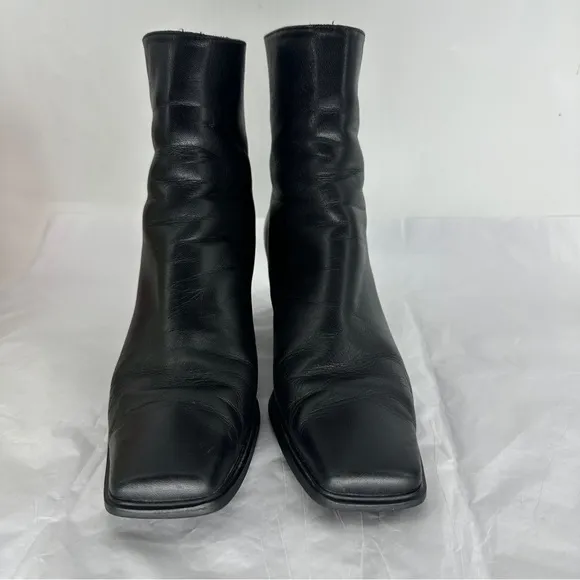 Stuart Weitzman Leather Heeled Boot