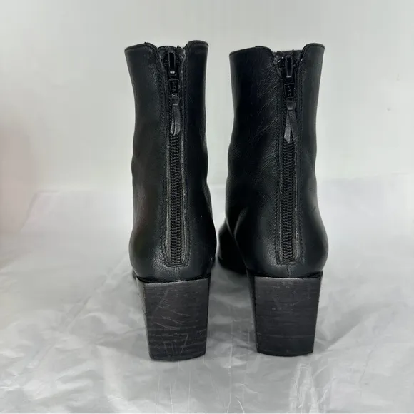 Stuart Weitzman Leather Heeled Boot