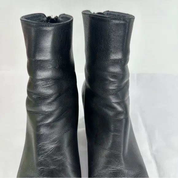 Stuart Weitzman Leather Heeled Boot