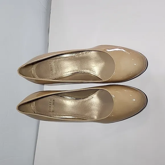 Stuart Weitzman Nude Patent Leather Heel Pump/ Size 6M