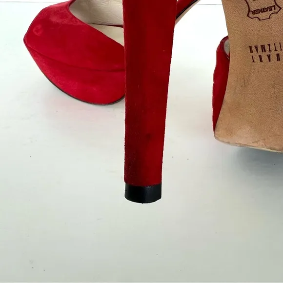 STUART WEITZMAN Red Suede Open Toe Strap Buckle Platform Heel Boho Sandals Sz 40