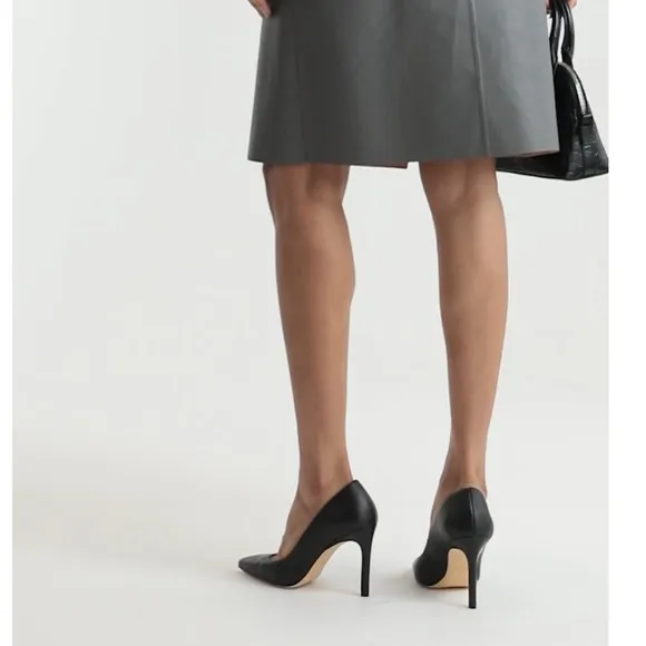 STUART WEITZMANLeigh 75 Pointed ToePump In Black size 9.5 NEW