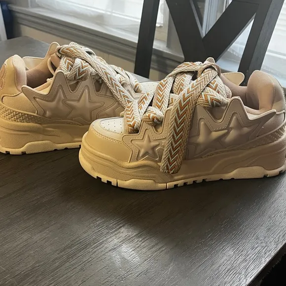 Stylish Kids Sneakers in Cream and Tan