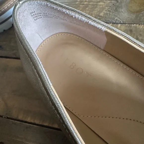 Talbots Laura Tassel Metallic Leather Loafers Size 9