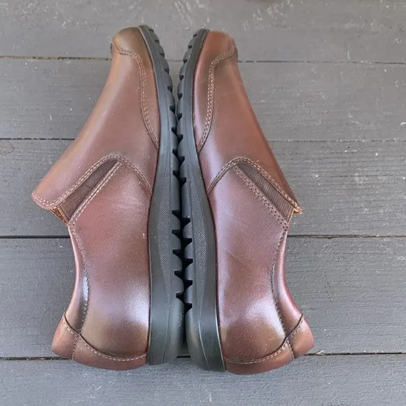 Tao Brown Leather Shoes Size 9