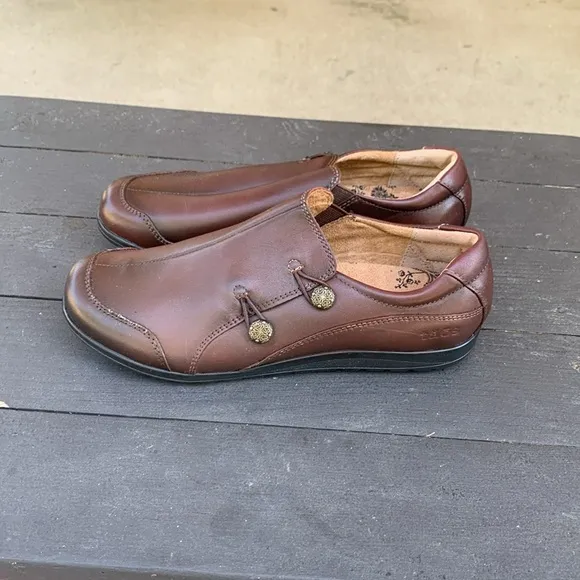 Tao Brown Leather Shoes Size 9