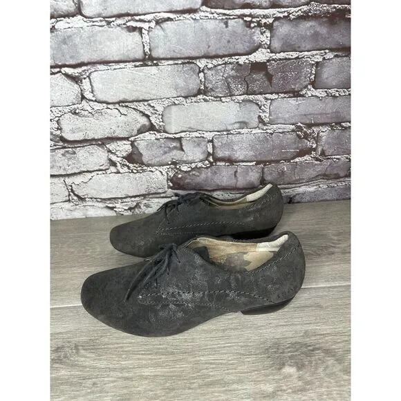 Taos Gray Suede Cobbler Lace Up Oxford Metallic Floral Women’s Sz 7.5M US/38EU