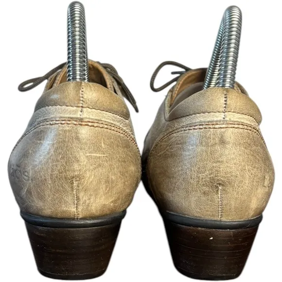 Taos Jive 2 Oxford Leather Shoes Womens Size 9 Taupe Tan Lace Up Heeled Boho