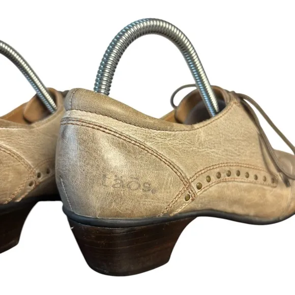 Taos Jive 2 Oxford Leather Shoes Womens Size 9 Taupe Tan Lace Up Heeled Boho
